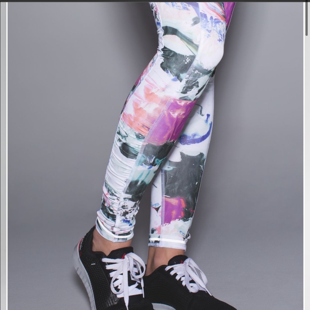 Lululemon Speed Up Tight Pigment Wave multi color